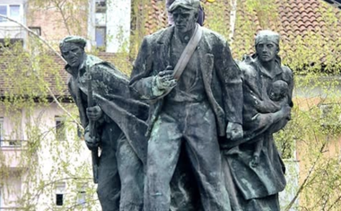 "Nestao" monumentalni spomenik Yugo revoluciji u Sloveniji