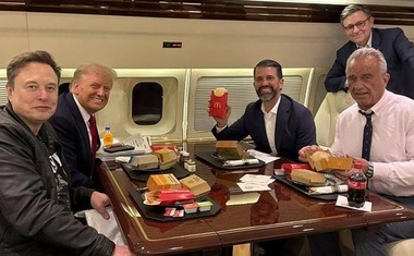 Donald Trump na teškoj kvasini, ili? Ekipa pije Coca Colu i (ne) vjeruje da gazirana pića liječe rak - Trump kaže da se samo šalio