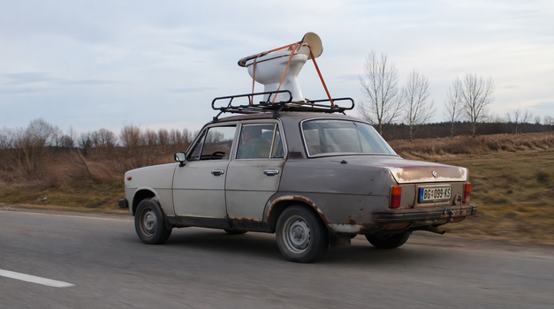 Kineski Seres radi wc u svojim modelima, bit će skriven ispod sjedala i otvara se na gumb