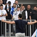 Ah te žene... Dok muški muče one se bore! U Zagrebu na ulicama, u Osijeku na tribinama! The Women With Cojones! (foto: Dragan Đukanović/Start)