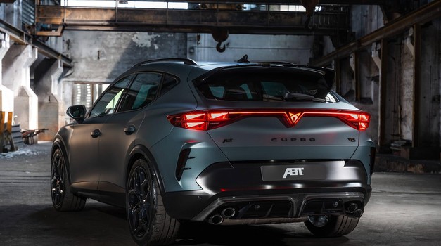 Ovo je Cupra Formentor, navodno je rame uz rame s Ferrarijem i Lamborghinijem