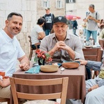 Za naježiti se od ponosa, bez patetike! Napokon nešto dobro iz Hrvatske i to od John Malkovicha i Pete Radovicha (foto: HTZ/Instagram/FB)
