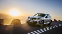 Vodik stiže na velika vrata s novim sjajnim BMW-om X5! Ima doseg od 750 kilometara i zero emission kao i električar s autonomijom i od 845 km, a dobri stari dizelaš će i preko 1000 km