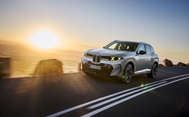 Vodik stiže na velika vrata s novim sjajnim BMW-om X5! Ima doseg od 750 kilometara i zero emission kao i električar s autonomijom i od 845 km, a dobri stari dizelaš će i preko 1000 km