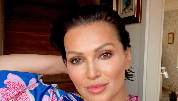 Nina Badrić objavila rijetku fotografiju s majkom - "Dan koji se pamti je naša pjesma a ovi dani su za mene blagoslov. Mama"
